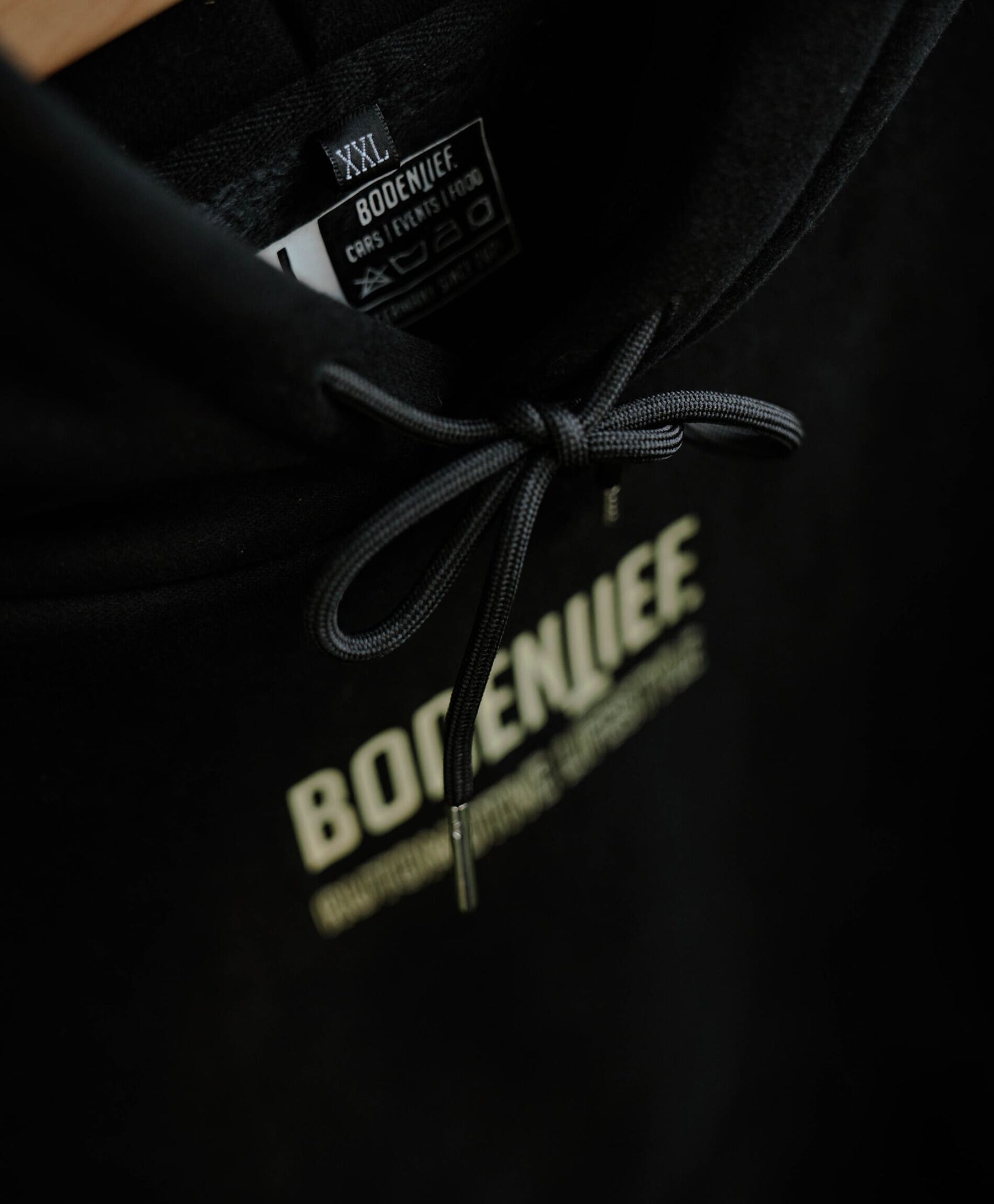 bodentief. -OG HOODIE black-