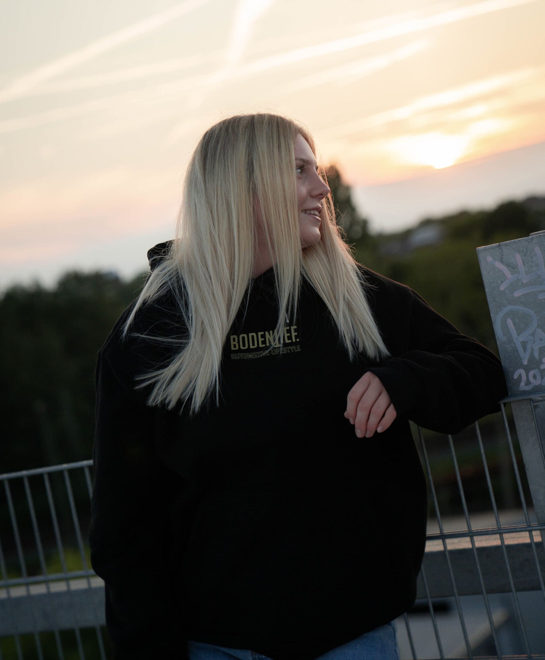bodentief. -OG HOODIE black-