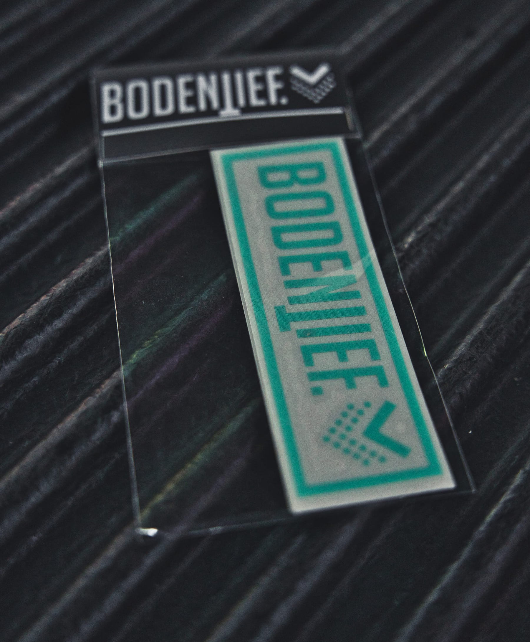 Bodentief. Sticker (13x4) 2 Stück