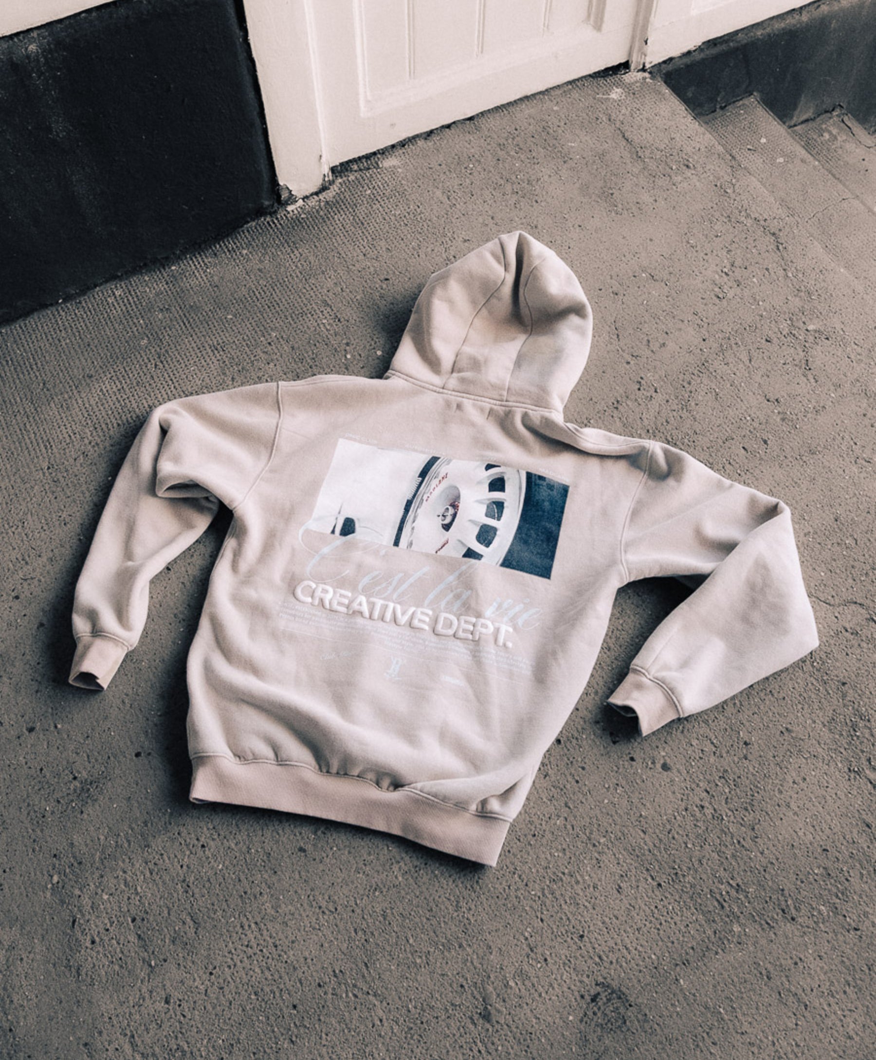bodentief. -C'EST LA VIE HOODIE GREIGE-